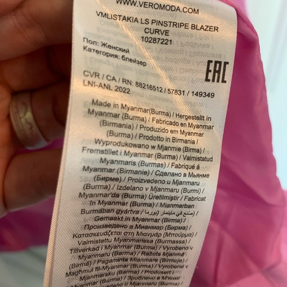 Vero Moda Curve blazer. Pink/grey stripes. Like new. Size 18. - Picture 4 of 5